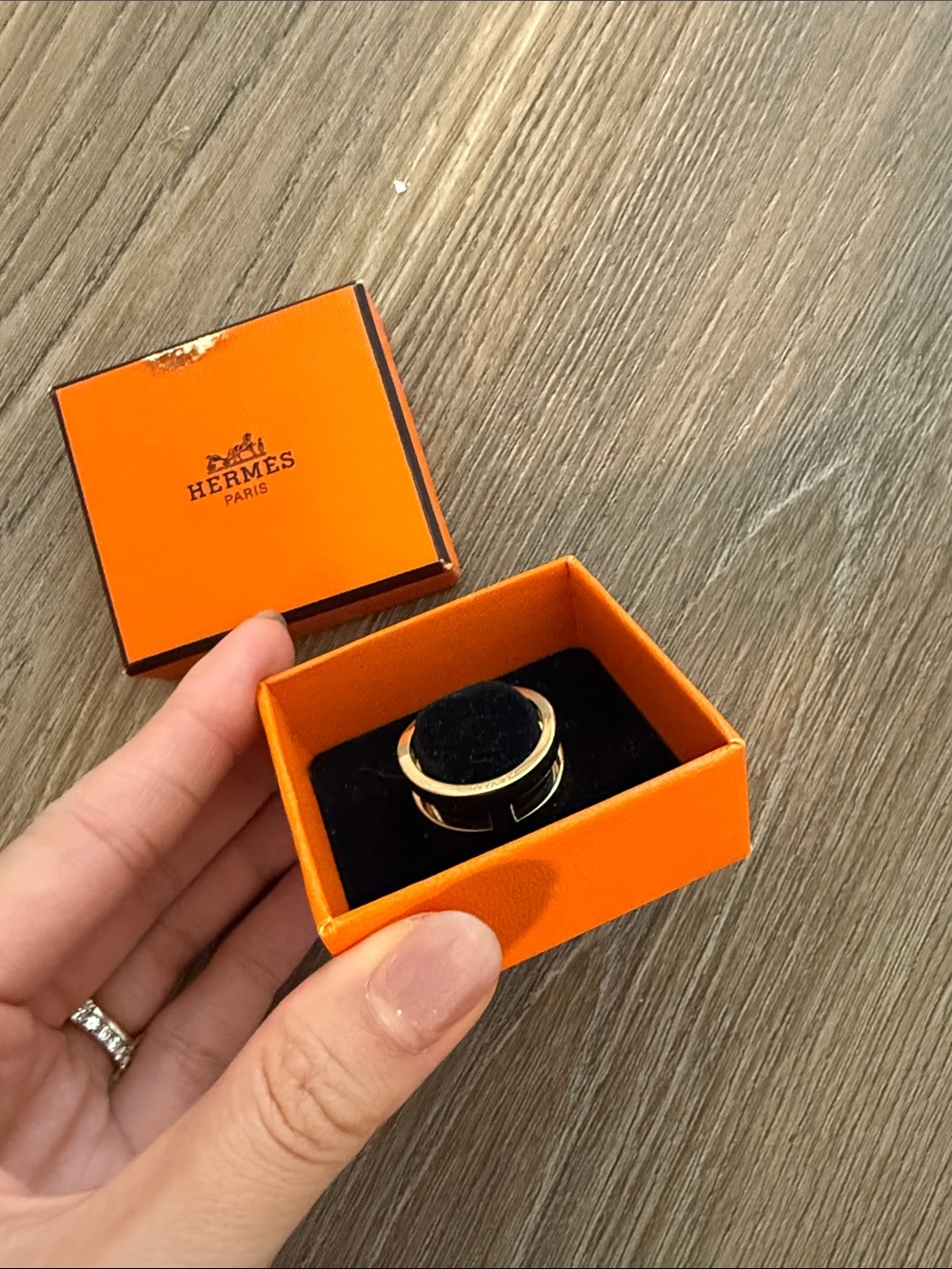 HERMES Paris Ruban Scarf Ring Gold Tone - Picture 2 of 8